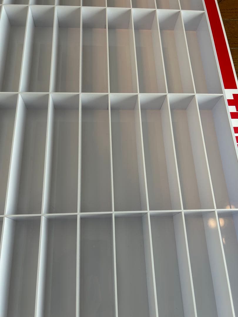 トミカ ミニカー収納ラック ホワイト　※上部ネジなし