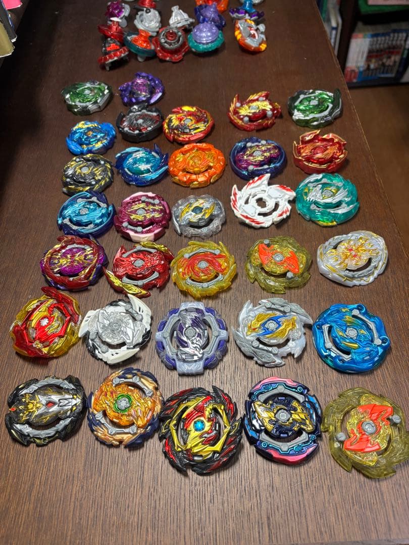 ベイブレードバーストセット　まとめ売り　レア複数　90個以上　beyblade