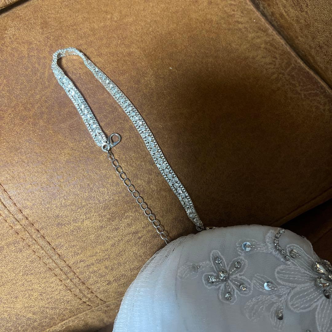 AngelRホワイトビーズ刺繍ハートネックラインドレス