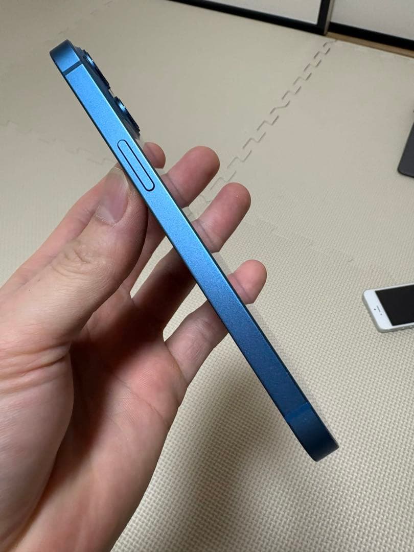 Apple iPhone 13 128GB ブルー