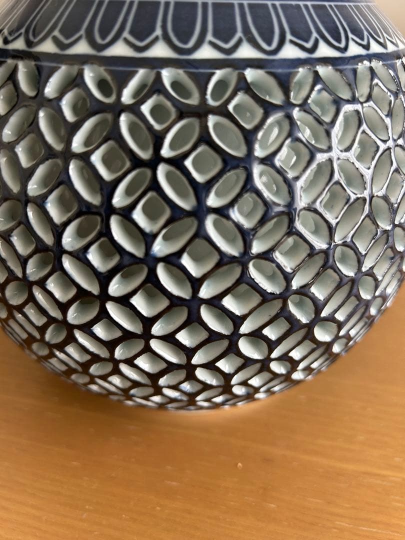 【最終値下】韓錫基　月正陶芸　白磁青華二重透刻　七宝文水指