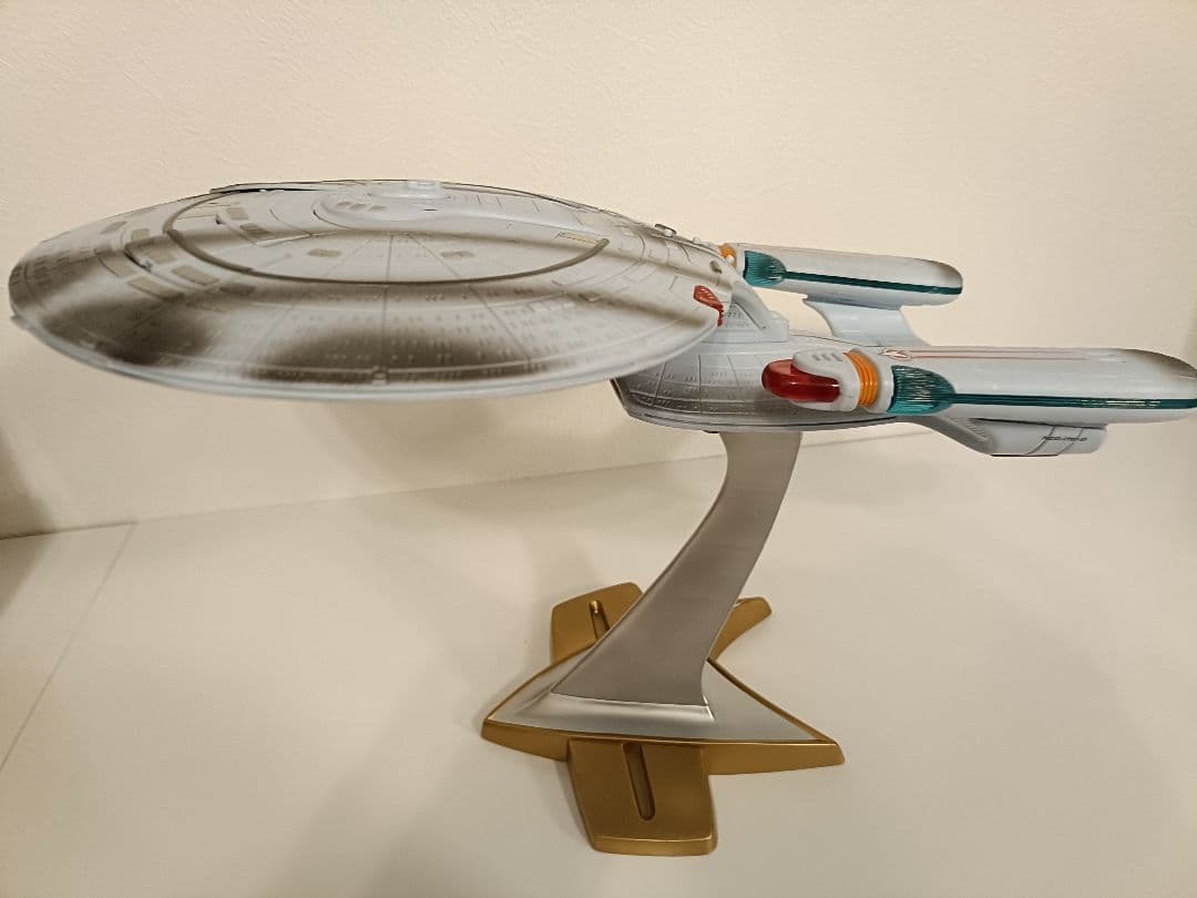 スタートレック　エンタープライズ NCC-1701-Ｄ 型艦 バトルダメージ版