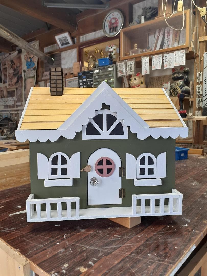 【メルヘン風ハウス型ポスト　わんちゃんハウス、ねこちゃんハウスにもオーダーOK