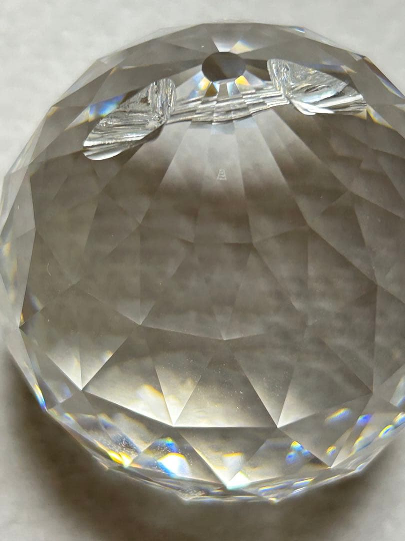 値下げ‼️スワロフスキーの逸品‼️希少品‼️クリスタル多面体ボール　サンキャッチャー