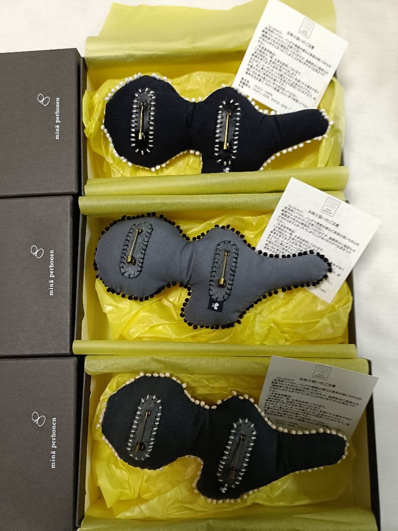 レア　新品　ミナペルホネン　フロストガーデン　コサージュ　ブローチ　３個セット