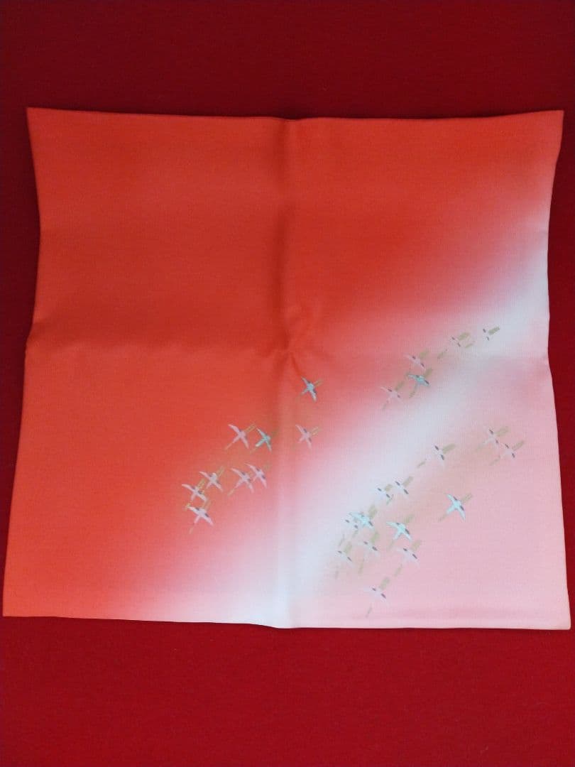 千羽鶴雲上飛翔之図(朱色)　塩瀬帛紗　御慶帛紗　茶道帛紗【新品未使用品箱付き】
