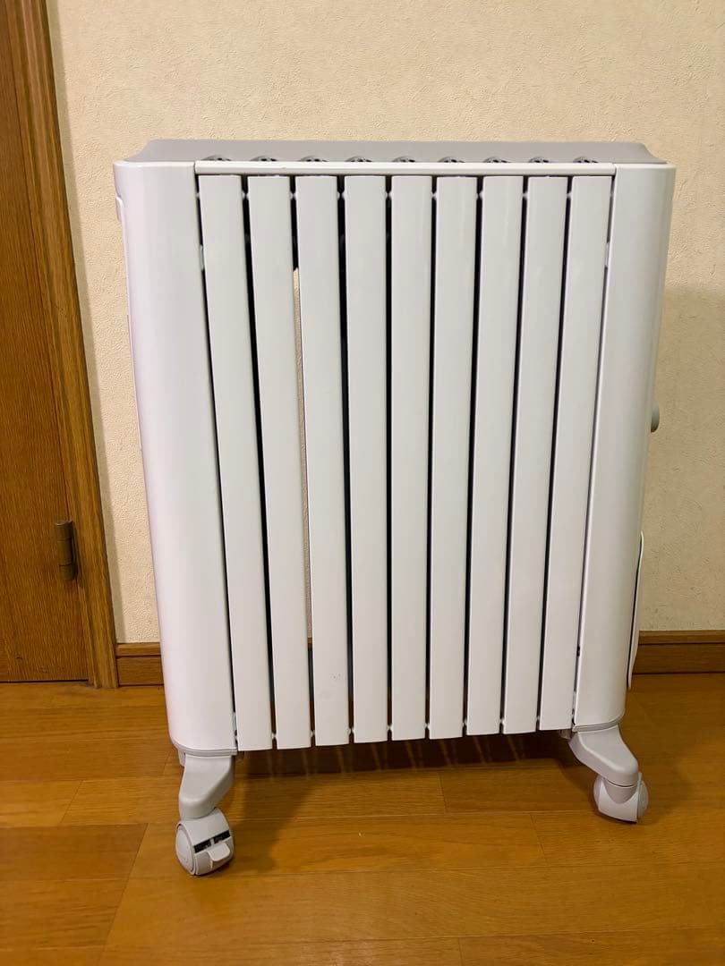 美品デロンギ オイルヒーター ベルカルドRHJ75V0915-GY 10-13畳