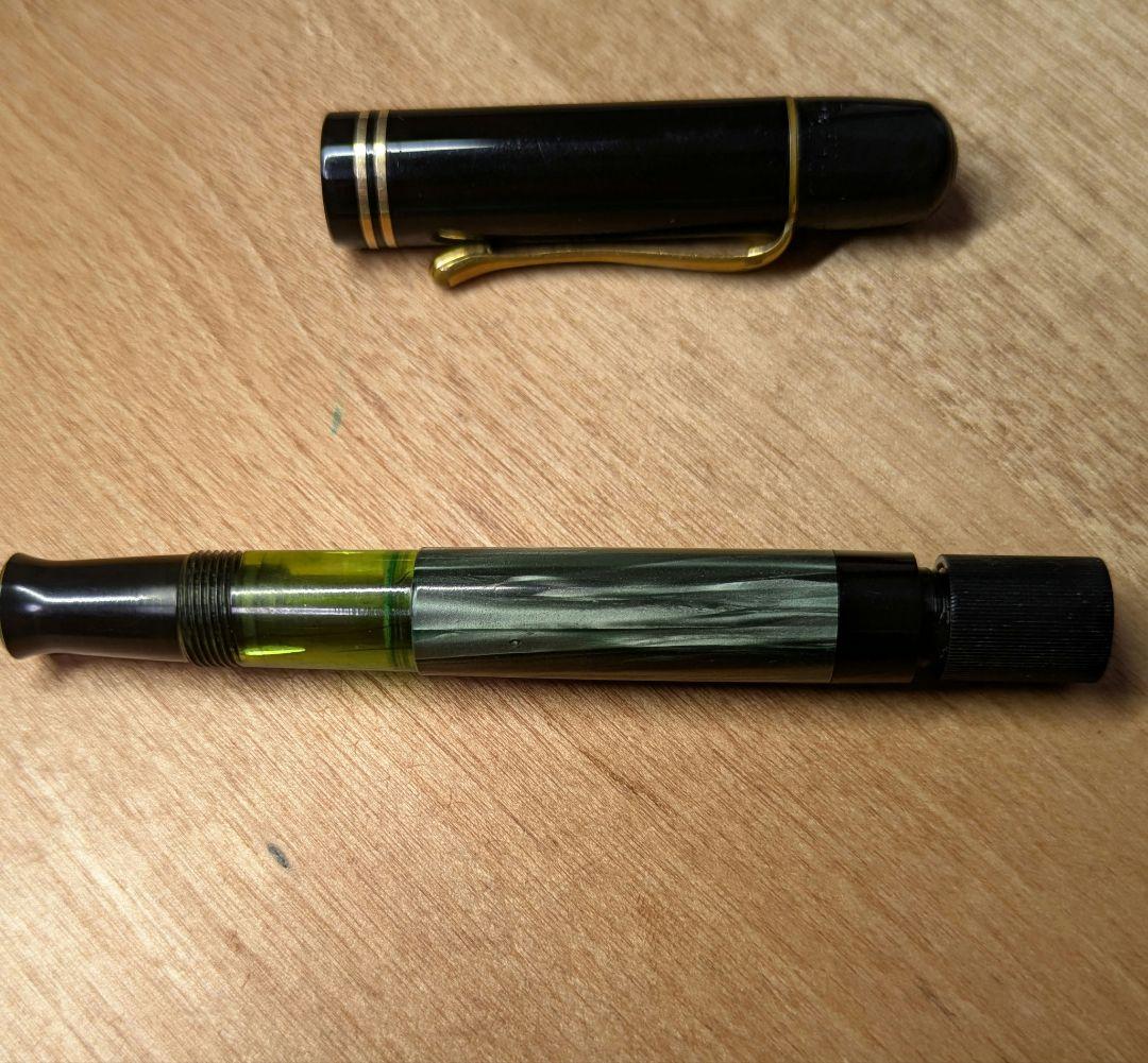 ペリカン万年筆 100 グリーンマーブル 1938-40年代？