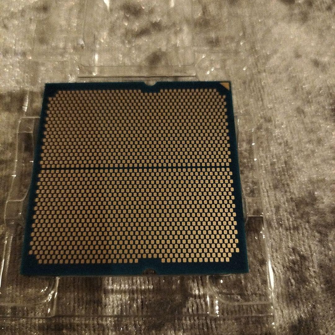 パ*コ様 AMD Ryzen 7 9800X3D CPU 本体　美品