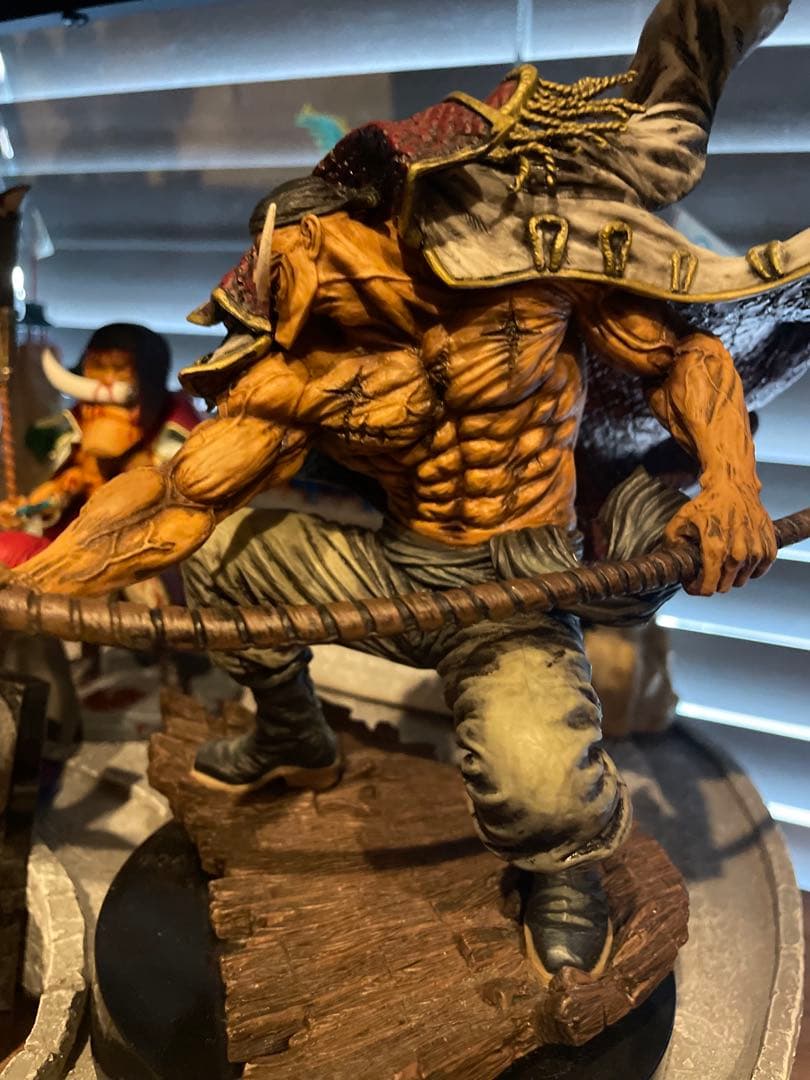 ワンピース 白ひげ　リペイント　フィギュア