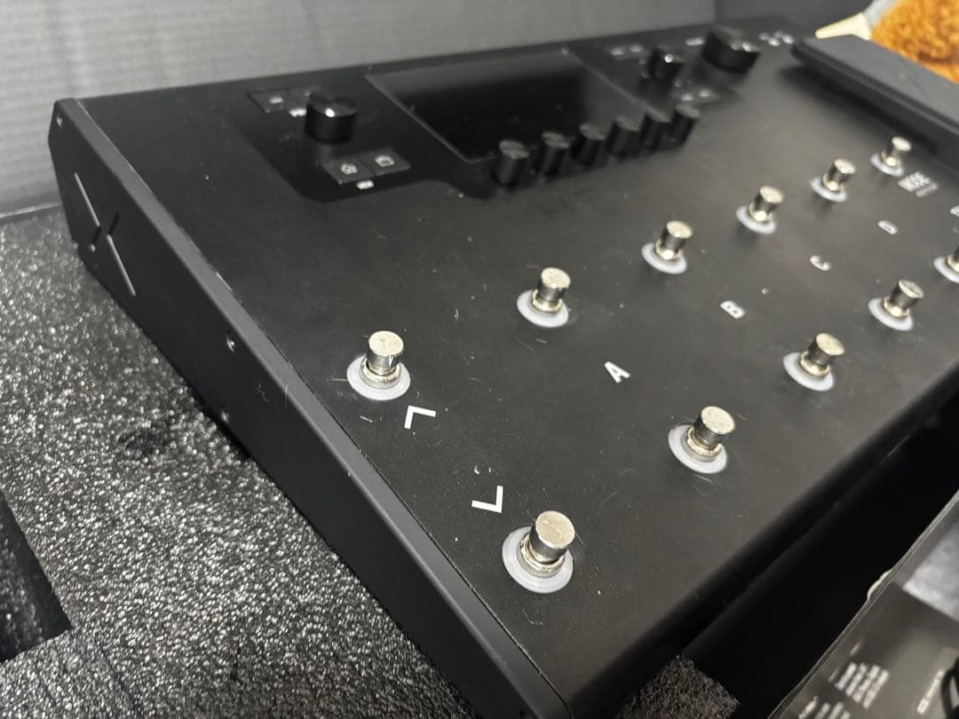 【売約済み】Line 6 Helix LT 中古品 [室内使用のみ]