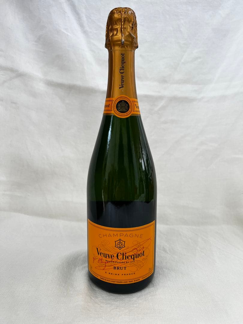 送込Veuve Clicquot ヴーヴ・クリコ 2本セット/ ドン・ペリニヨン