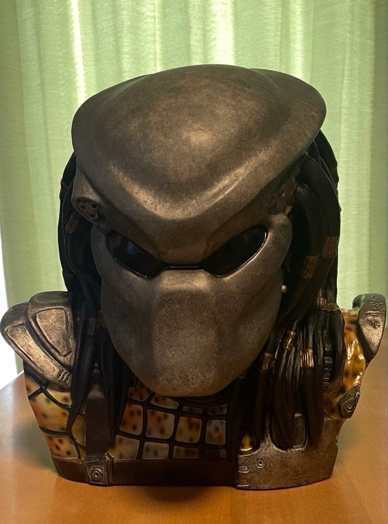 プレデター ヘッド特製フィギュア（箱付き）