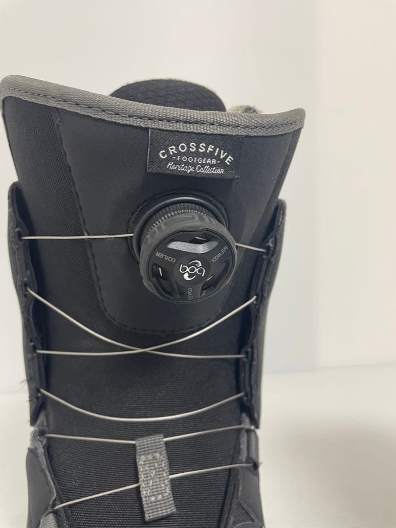 クロスファイブ28cm BOA ブラック スノーボードブーツ ビブラムソール