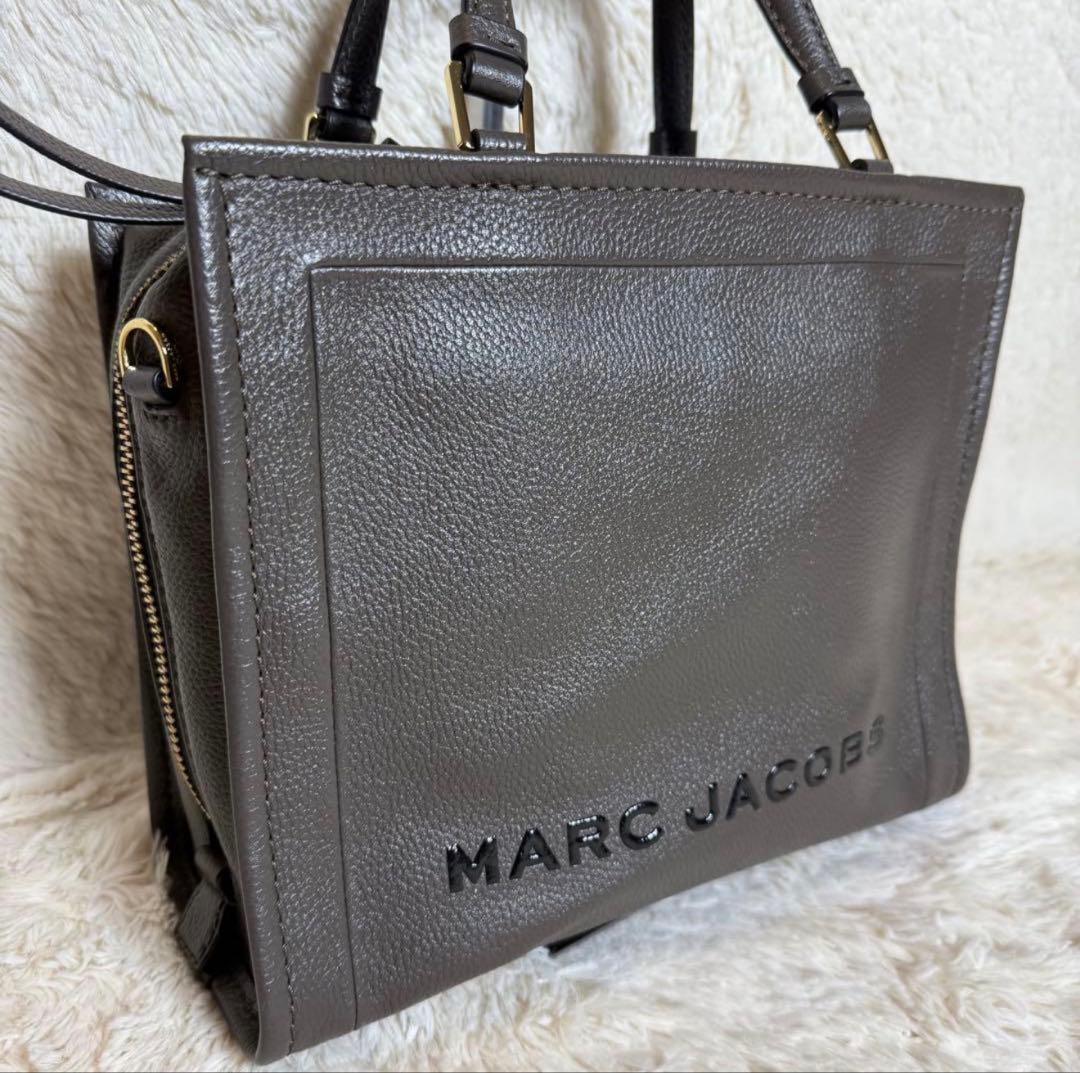 【美品】マーク ジェイコブス 2way THE BOX SHOPPER 29