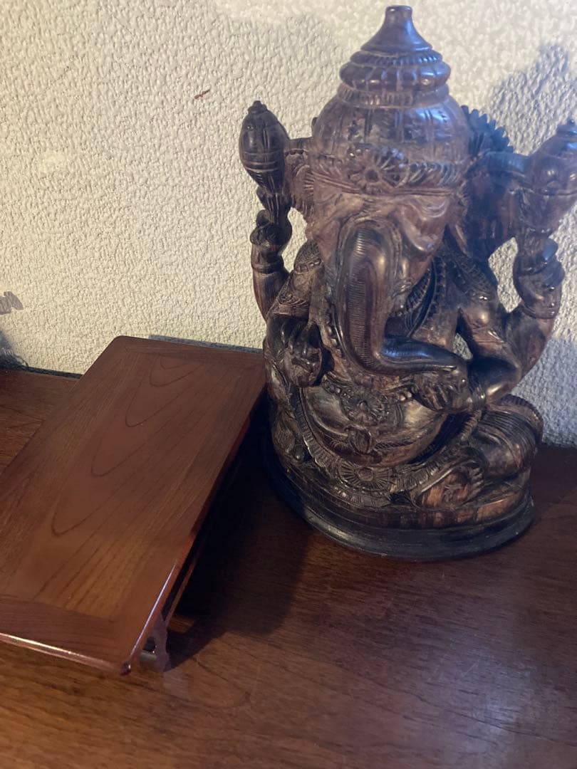 特大　威風堂々　Indiaガネーシャ木製木彫り置物　(台座付き)