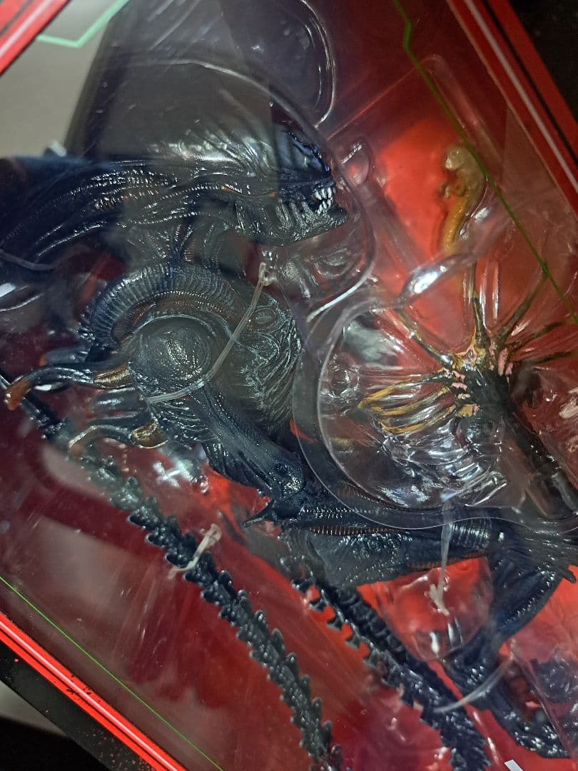 新品未開封 NECA ネカ エイリアンロムルス スコーチドゼノモーフ