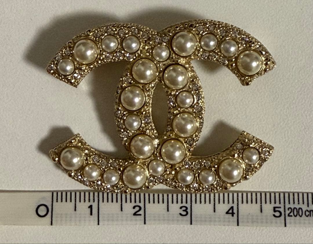 美品　CHANEL シャネル　ブローチ　ゴールド