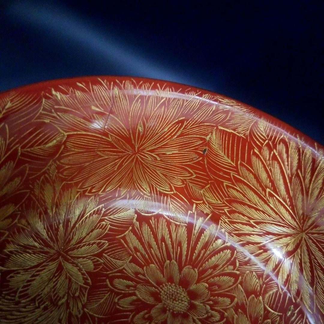 イチゴ　漆塗 内総沈金 菊花紋吸物椀2客、朱漆塗 牡丹沈金 吸物椀 2客