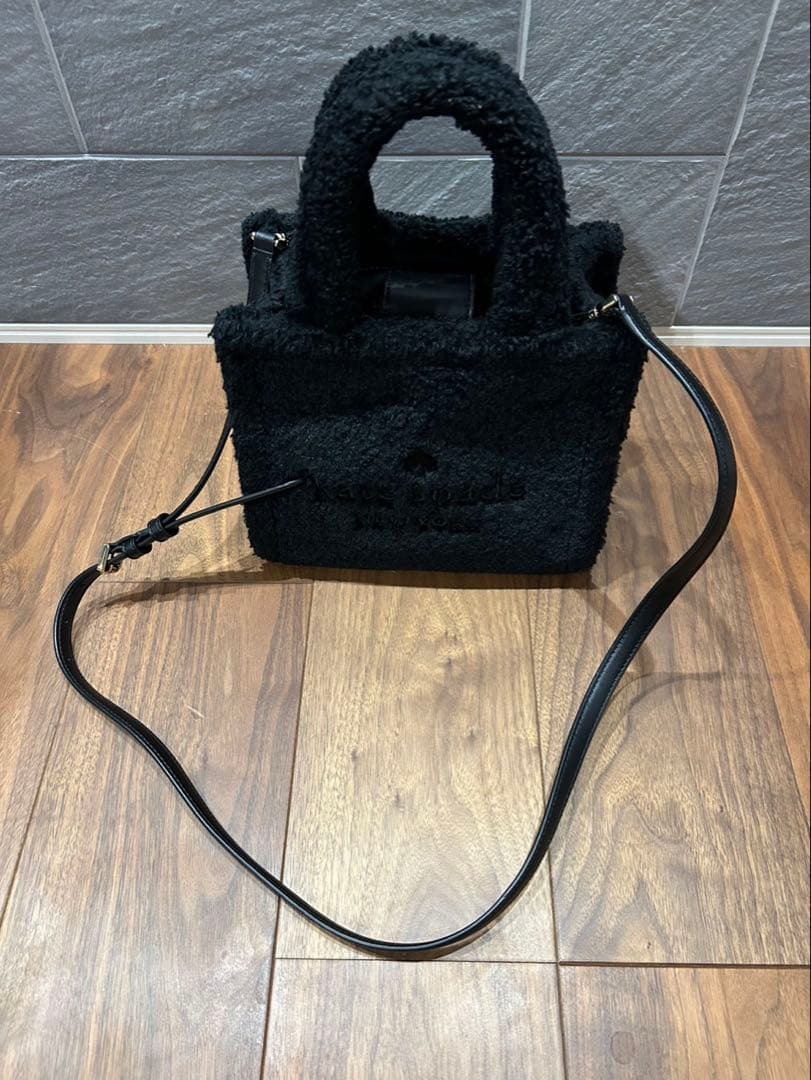 ファー素材 黒 ショルダーバッグ