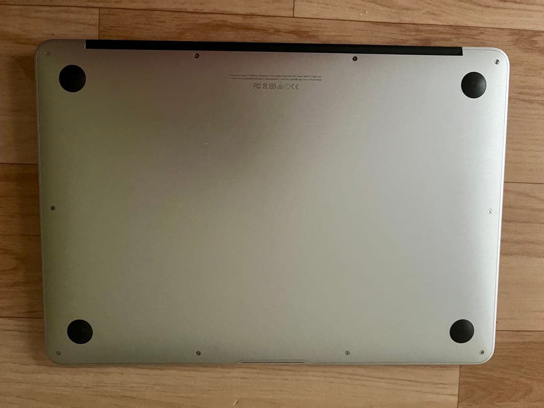 『中古美品』Apple MacBook Air 13インチ 2015