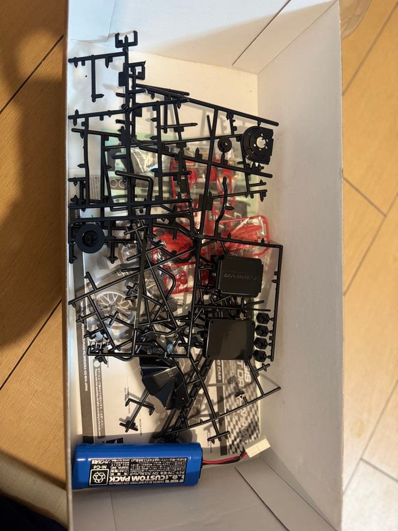 TAMIYA TT-02 フェラーリ　ラジオコントロールカー