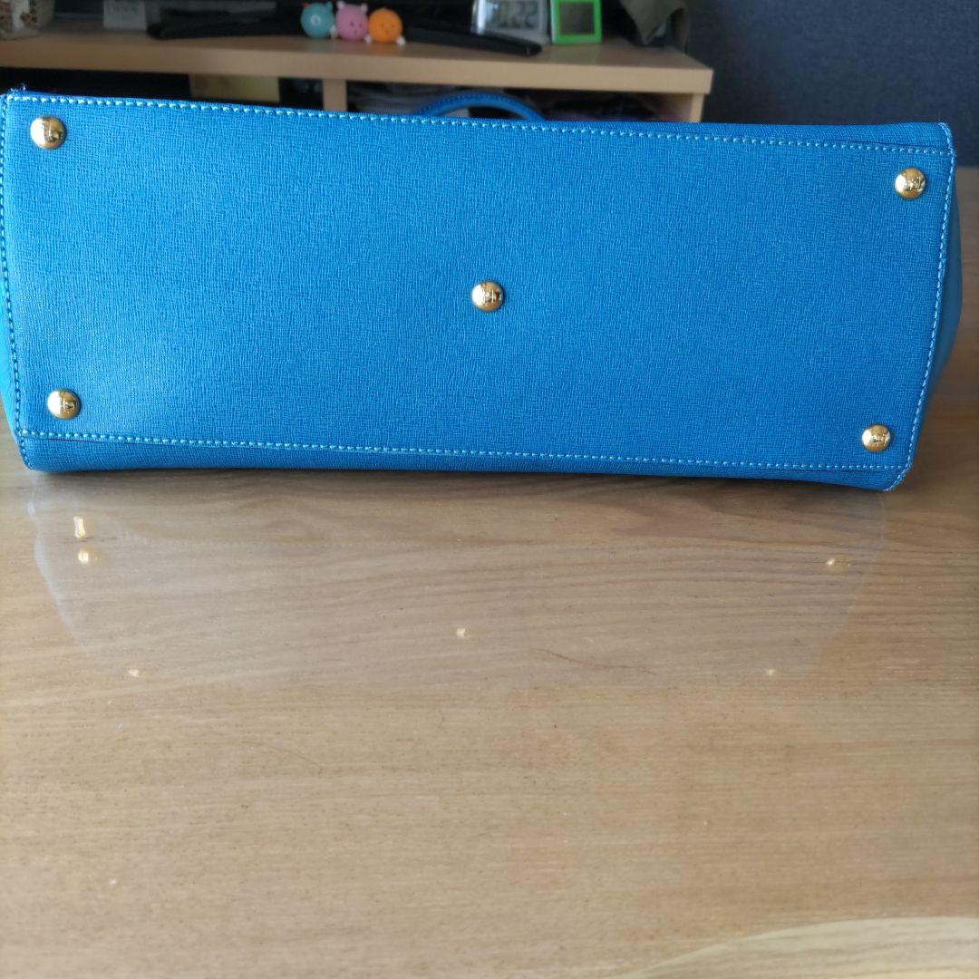 FENDI　フェンディ　トゥジュール　ショルダーバック