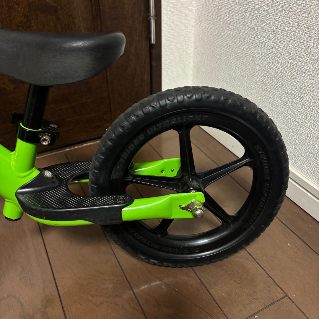 ストライダー 12インチ グリーン Sportモデル 本体のみ