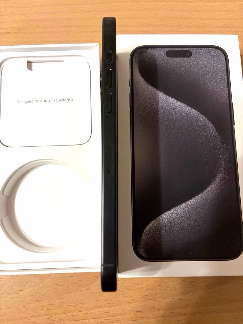 【超美品】iPhone15 promax 256GB ブラック