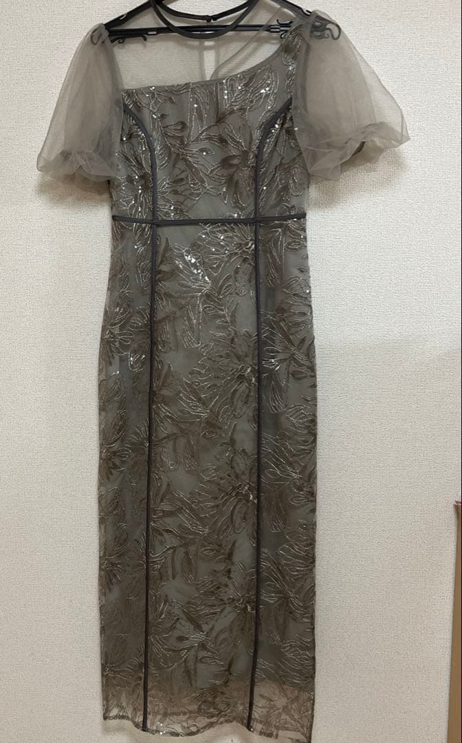 【LEJA】アシンメトリーシアーフラワードレスワンピース 結婚式 ドレス　S