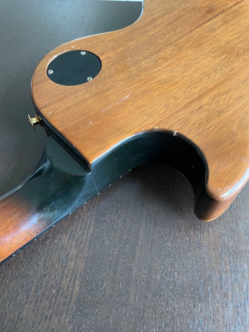 ギブソンレスポールエレキギター サンバースト