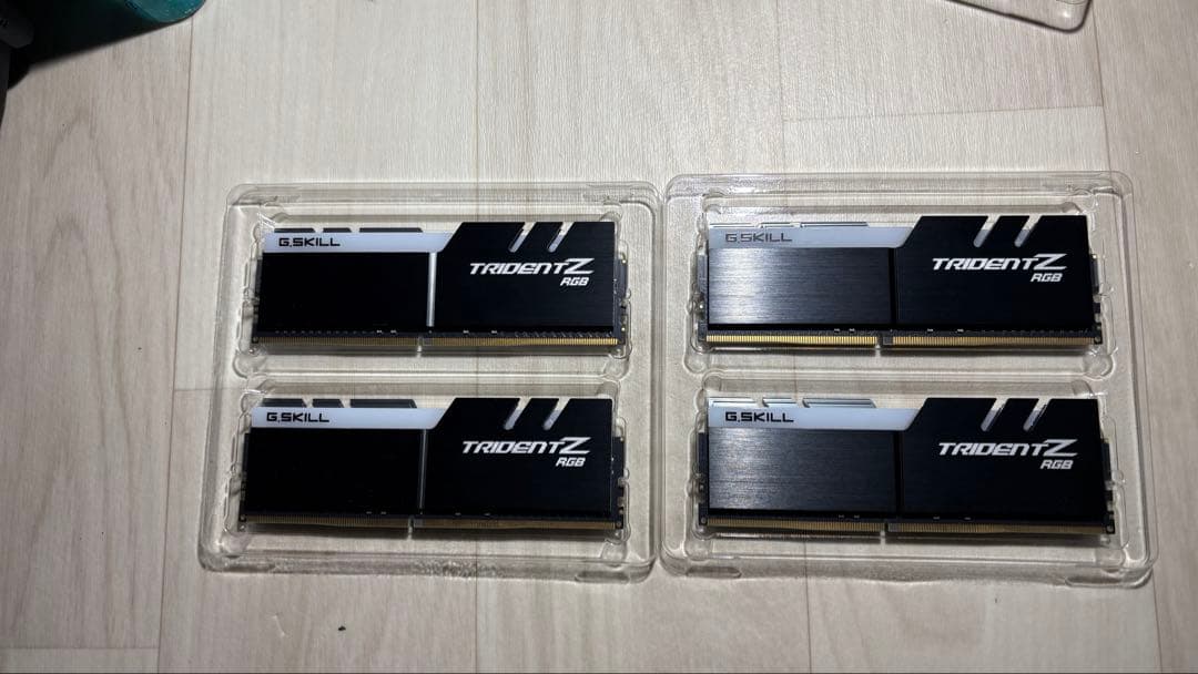G.SKILL Trident Z RGB DDR4-3600 16GB 4枚