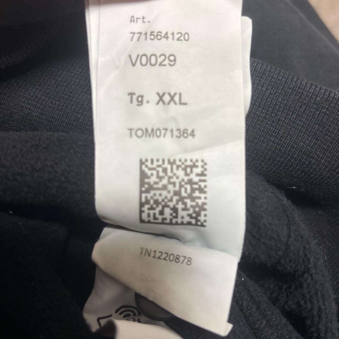 STONE  黒色パーカー　XXL