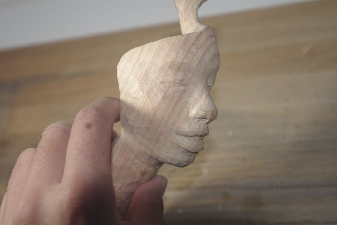 木製 彫刻 人の顔