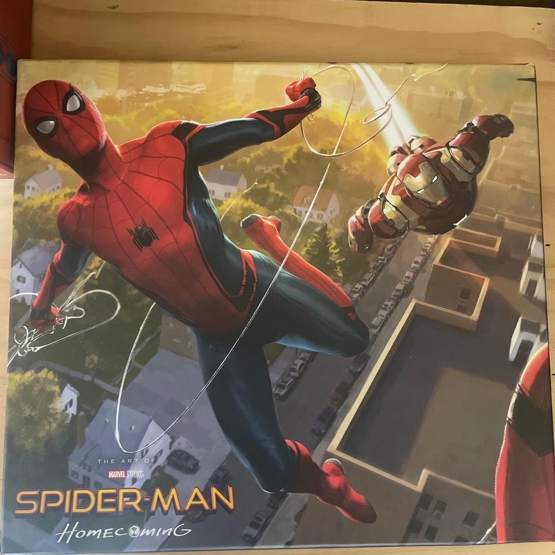 ホットトイズ　スパイダーマンホームカミングデラックス版　フィギュアとアートブック