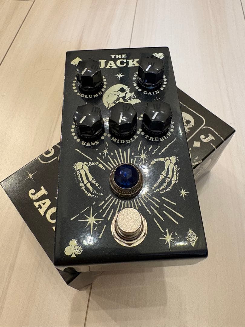 Victory Amps V1 Jack Pedal （見た目がカッコいい）