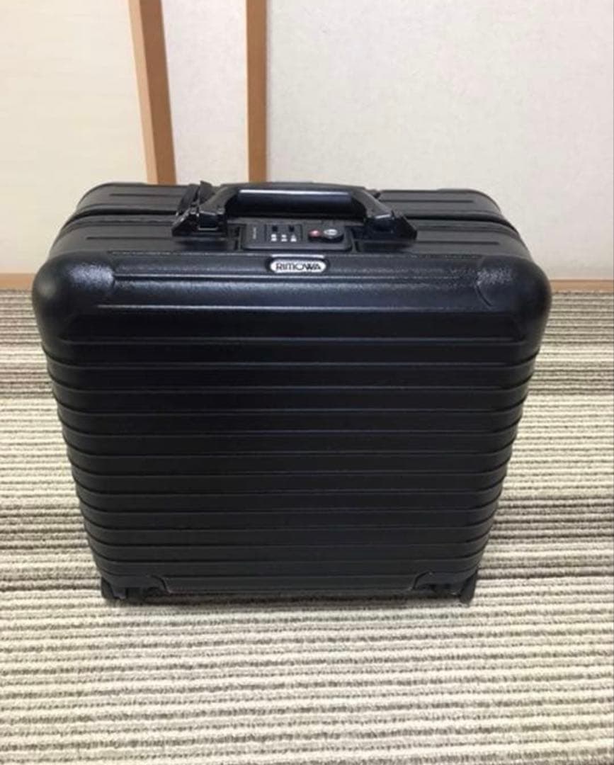 バッグ RIMOWA Salsa Business Trolley Multiwheel