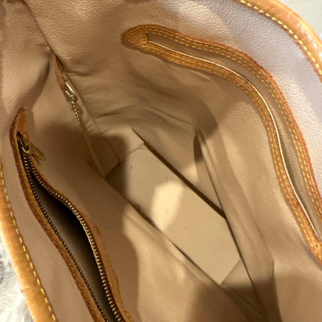 LOUIS VUITTON ルイヴィトンモノグラムバケット GM トートバッグ