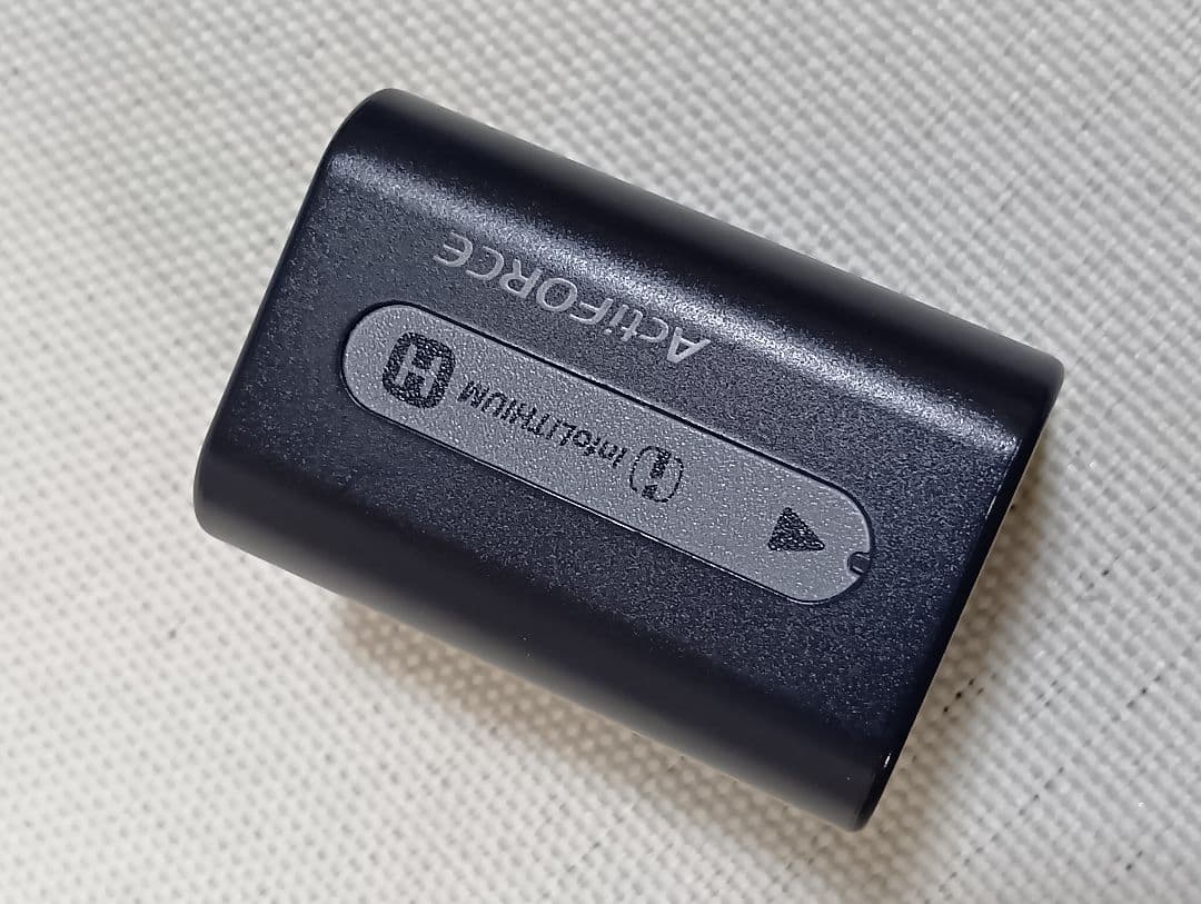 ソニー ビデオカメラ SONY HDR-HC7　HDV MiniDV対応