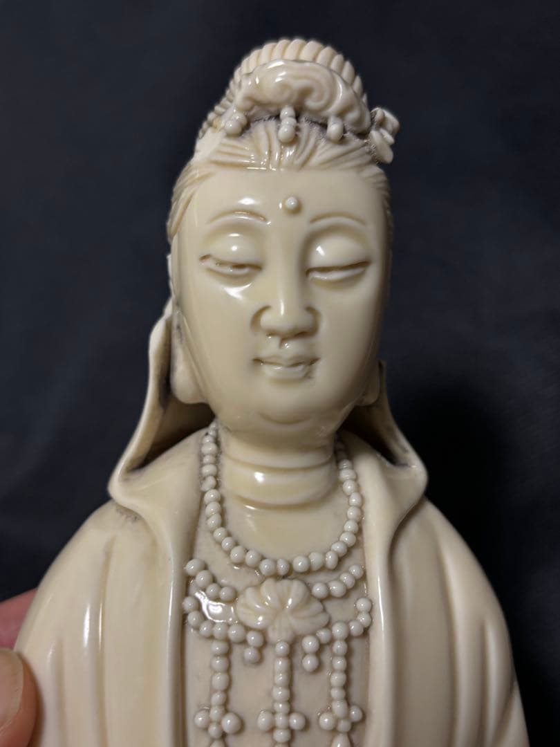 山崎通　中国古美術　明の時代　徳化窯　白磁観音菩薩像 何朝宗　34cm