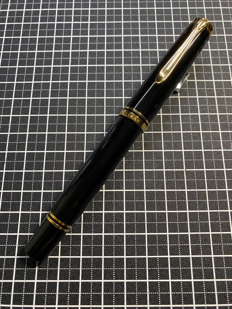 Pelikan Souveran R800 BLACK ローラーボール