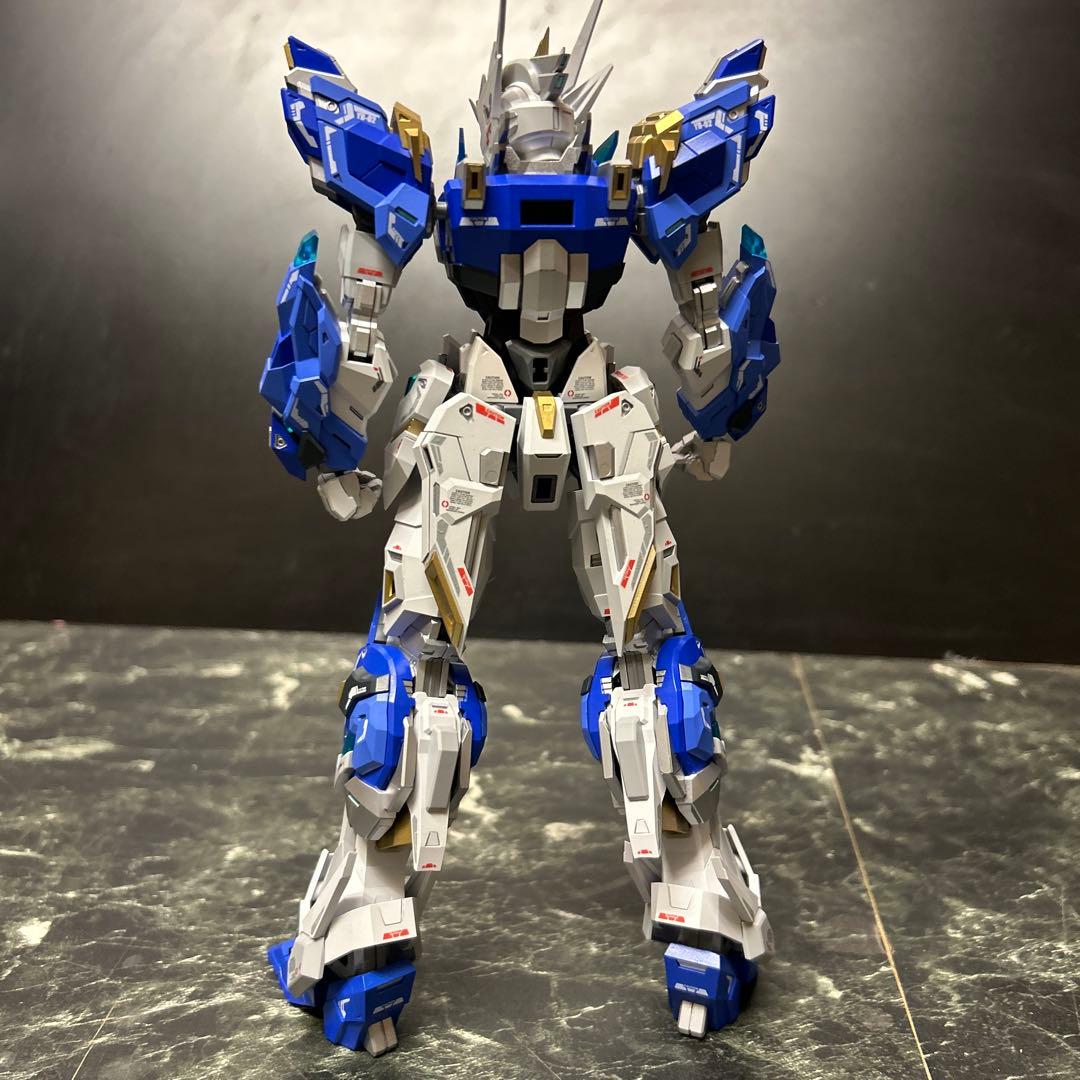 中華プラモ　SNAA無限新星1/100BladeKing刃皇　プラモデル完成品