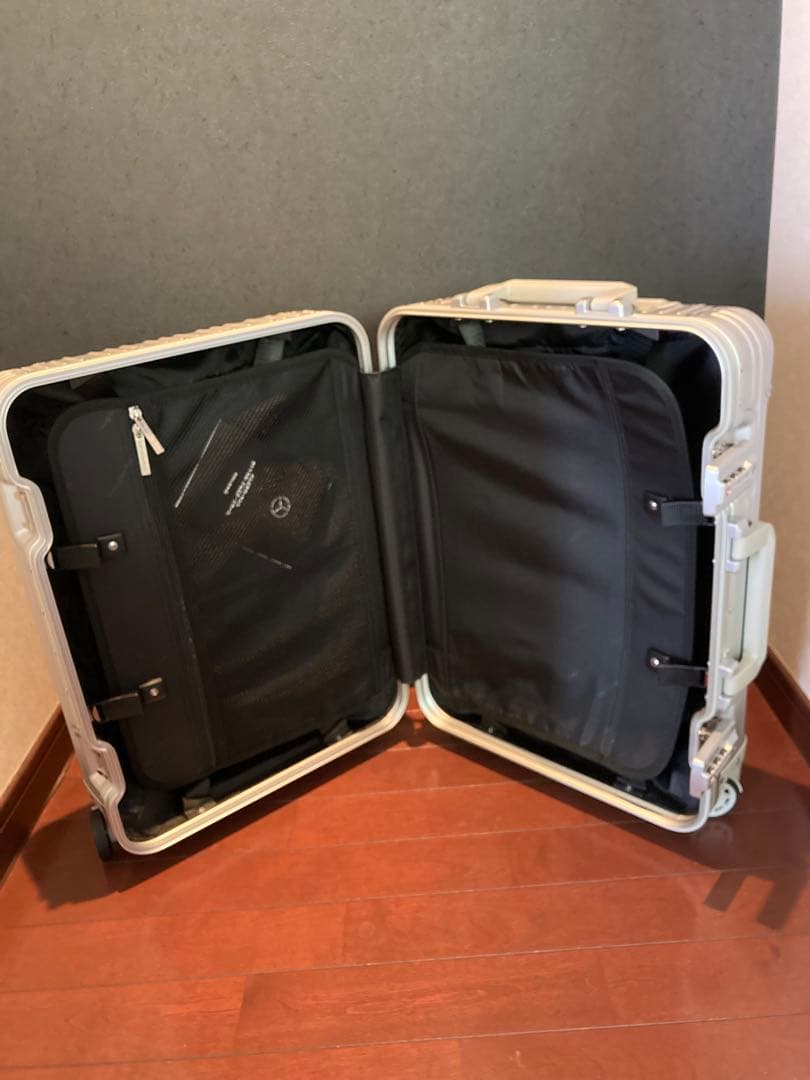 超希少⭐︎ 未使用　メルセデスベンツ アルミスーツケース　機内持込み　32L