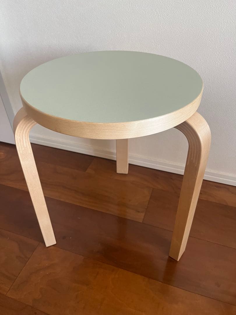 【お値下げしました】artek スツール60 scope別注ピスタチオ　3本脚