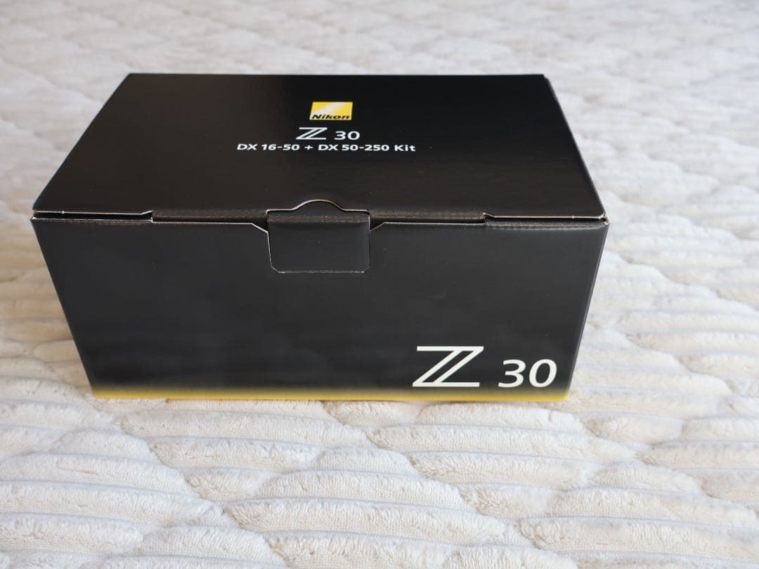 【ほぼ新品】 NIKON ニコン Z30 ダブルズームキット Z50 カメラ