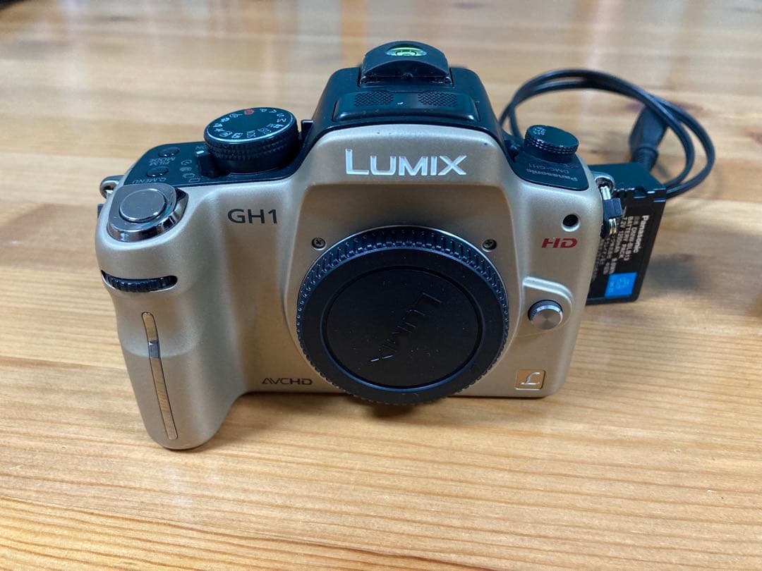 LUMIX GH1 ミラーレス一眼カメラ　レンズセット