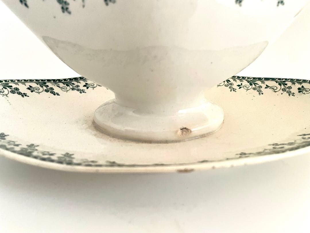 フランス　アンティーク　フリルエッジのソーシエール