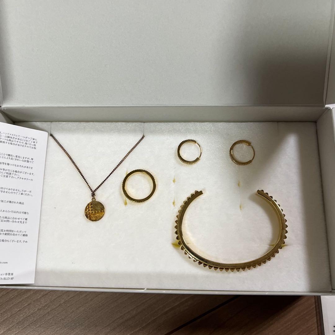 AAA 與真司郎 EMPATHY ALL PEOPLE コラボグッズ 1