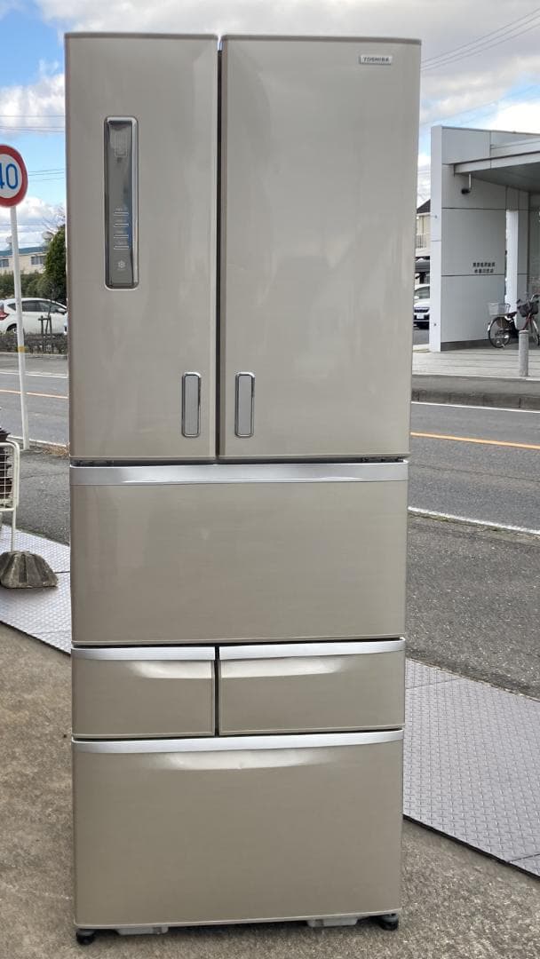 愛知岐阜/送料無料★東芝 548L冷蔵庫　GR-D55F-NT　2011年製