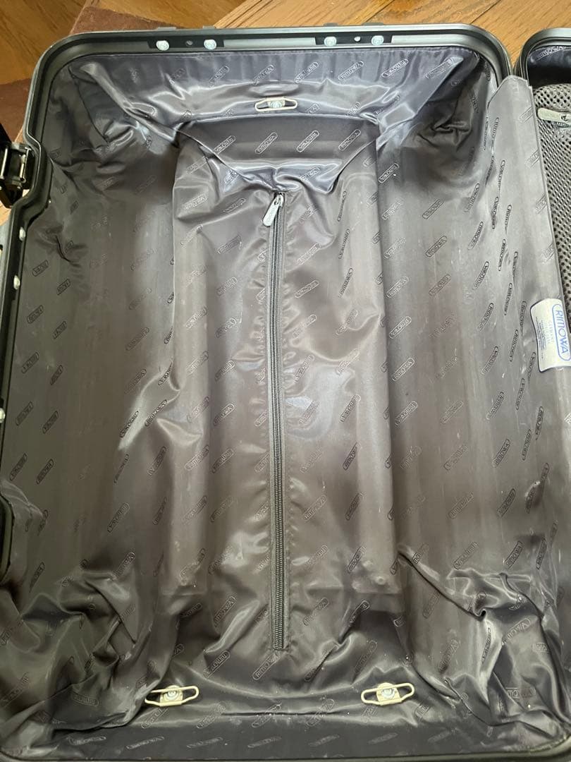 RIMOWAリモワ キャビン トローリー イアタ アルミニウムブラック2輪